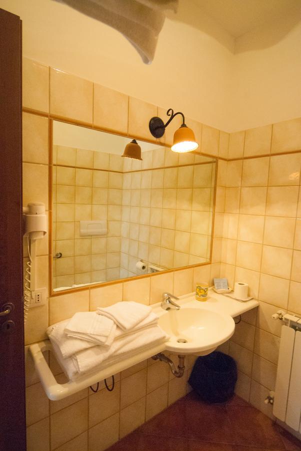 Poggiofelice B&B ซัฟเฟรานา เอตเนอา ภายนอก รูปภาพ