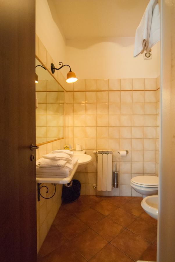Poggiofelice B&B ซัฟเฟรานา เอตเนอา ภายนอก รูปภาพ